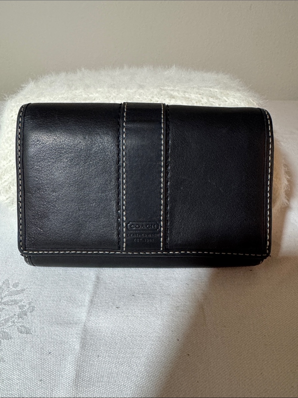 Vintage Coach Black Leather Trifold Wallet with Contrast Stitching